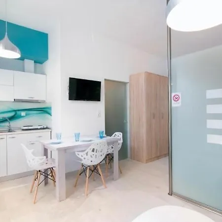 Lena 3 Appart hôtel 3*
