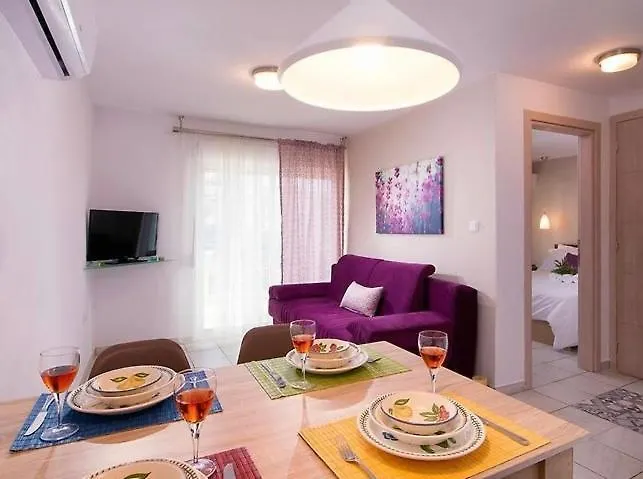 Apart Otel Lena 3 Potos