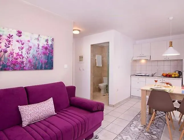 Lena 3 Apart Otel 3*